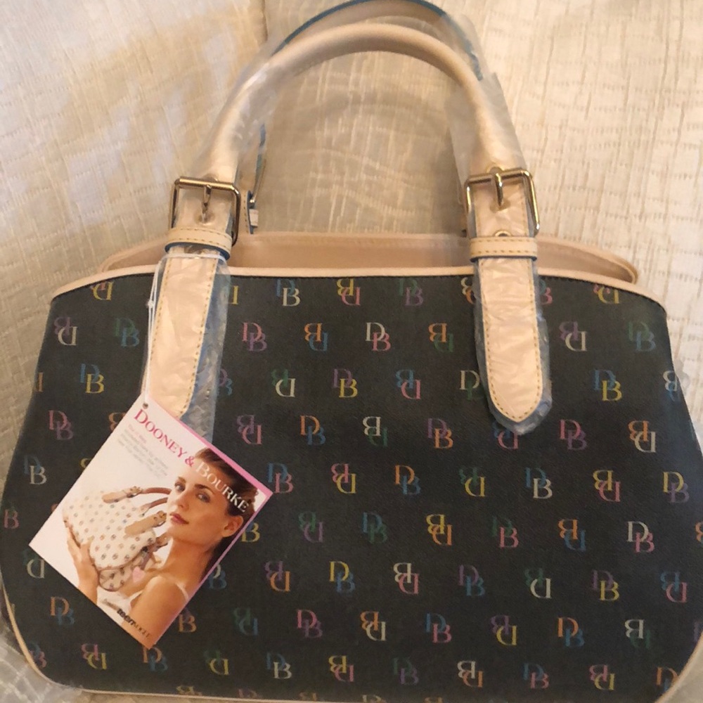 NEW Signature Line Dooney & Bourke Purse